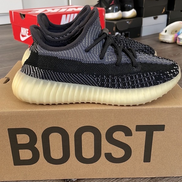 350 Yeezy Boost - Picture 5 of 9